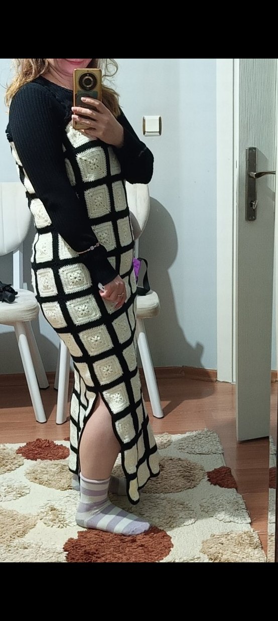 Kadın Siyah Beyaz Kareli Uzun Triko Elbise - Görsel 2