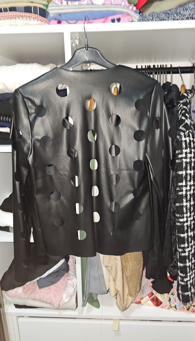 Kadın Siyah Puantiyeli Mini Deri Ceket - Görsel 3