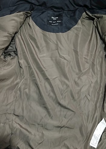 BERSHKA Kürklü Kapüşonlu Siyah Kadın Kışlık Mont S Beden. - Görsel 4