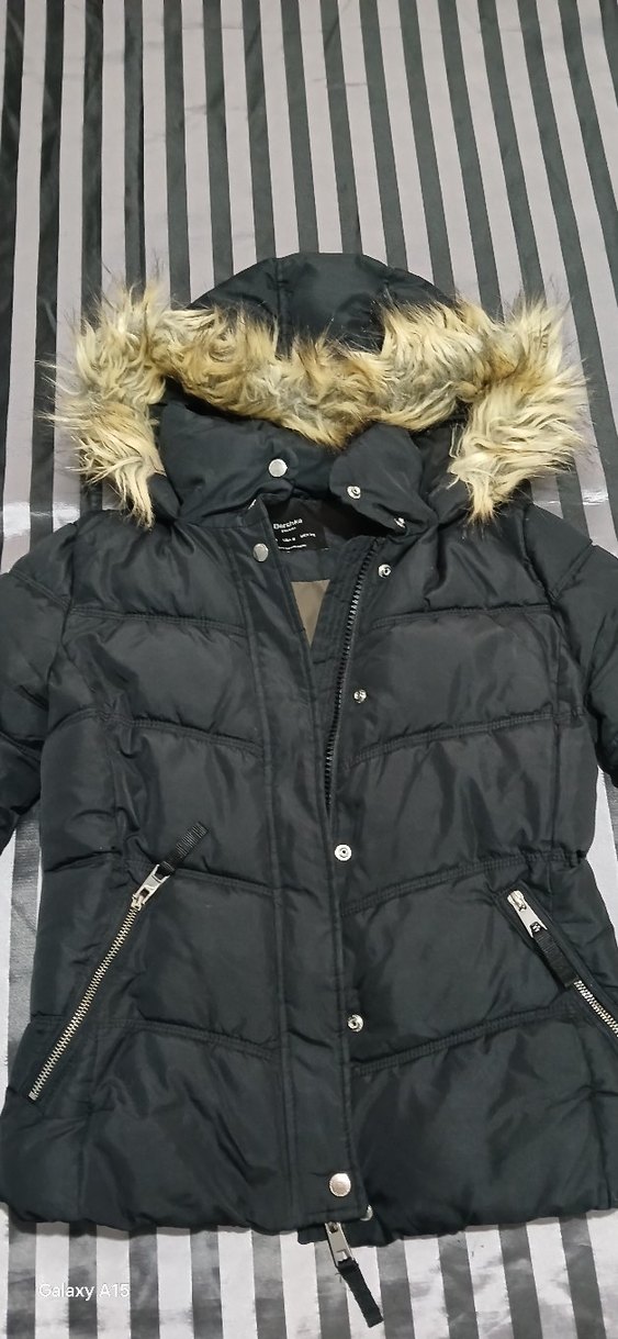 BERSHKA Kürklü Kapüşonlu Siyah Kadın Kışlık Mont S Beden. - Görsel 2