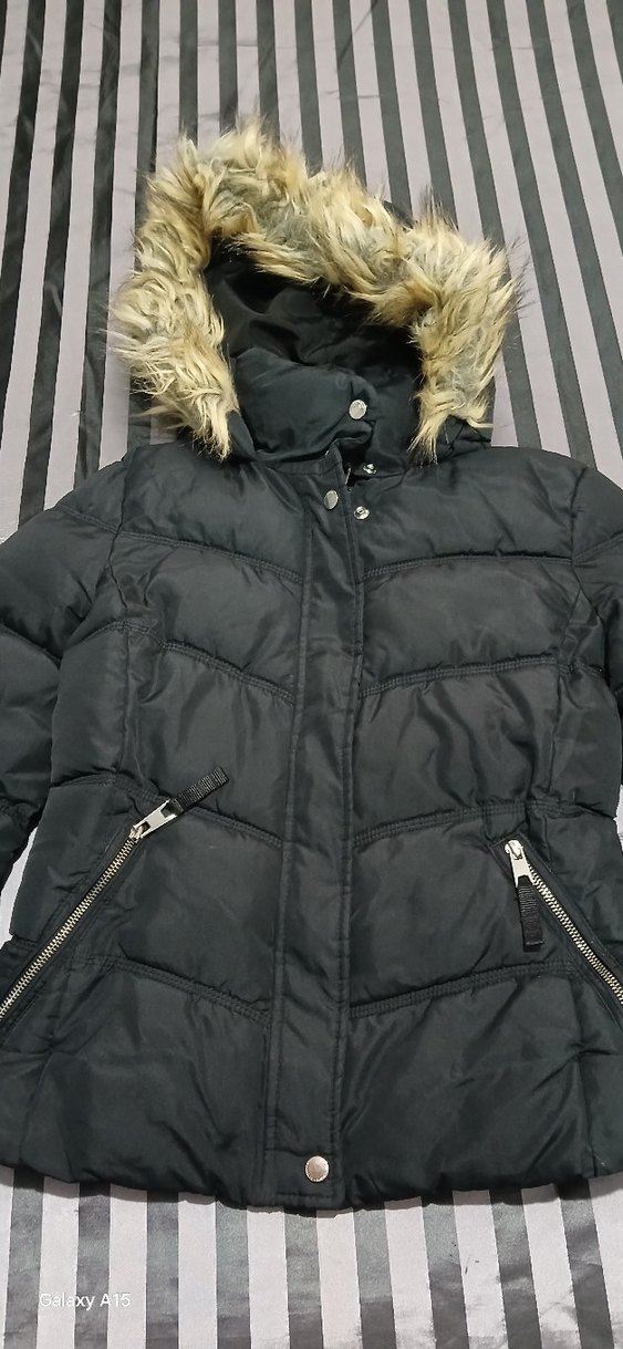 BERSHKA Kürklü Kapüşonlu Siyah Kadın Kışlık Mont S Beden. - Görsel 3