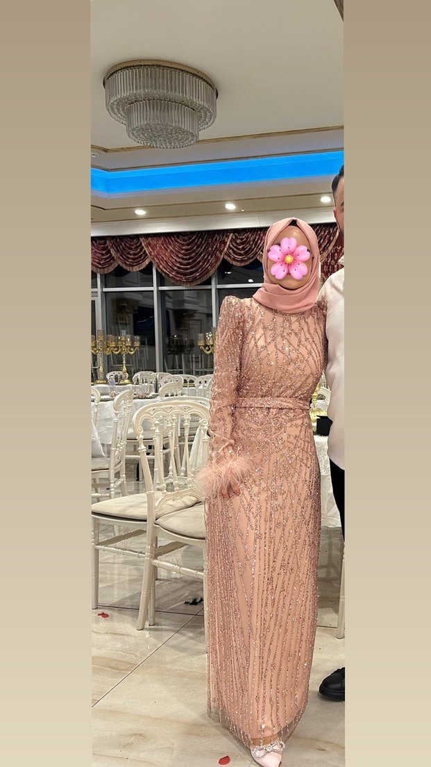 Bej Uzun Kollu Kürklü Abiye Elbise - Görsel 3