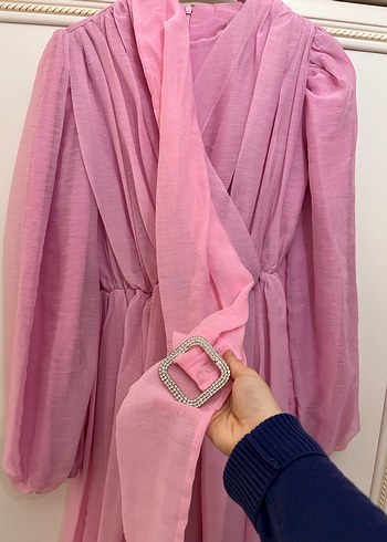 Pembe V Yakalı taşlı kemerli Uzun Keten Elbise - Görsel 8