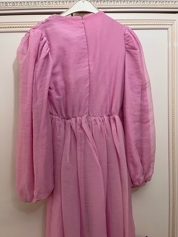 Pembe V Yakalı taşlı kemerli Uzun Keten Elbise - Görsel 3