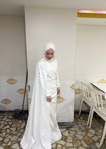 Uzun Kol Drapeli Beyaz Tesettür Abiye - Görsel 2