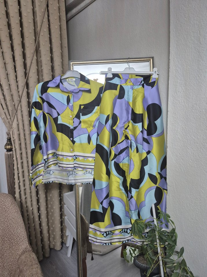 Renkli Mini Batik Desenli Kadın Gömlek - Görsel 3