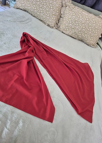 Kadın şalar  ayreten iki tanesida penye şaldır.. tansi 55 tl dir - Görsel 8