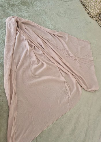 Kadın şalar  ayreten iki tanesida penye şaldır.. tansi 55 tl dir - Görsel 4