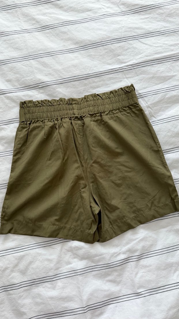 Kemerli Haki Keten Mini Şort - Görsel 3