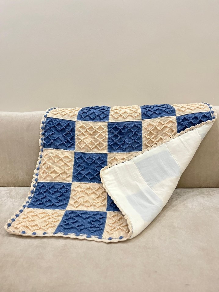 Mavi Ekose Örgü Çocuk Battaniyesi - Görsel 2