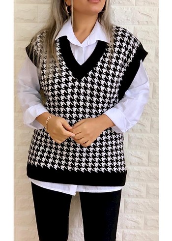 V Yaka Desenli Kadın Süveter - Görsel 3