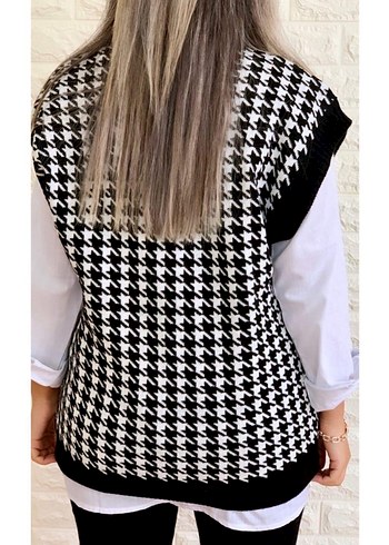 V Yaka Desenli Kadın Süveter - Görsel 2