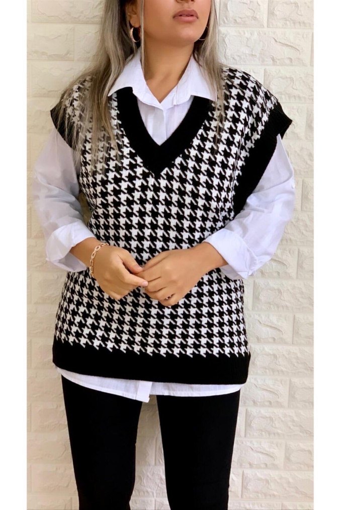 V Yaka Desenli Kadın Süveter - Görsel 3