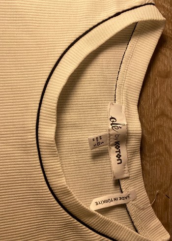 Beyaz Baskılı Kısa Kollu Tişört - Görsel 3