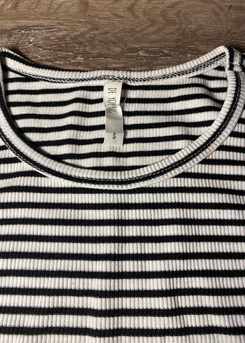 Kadın Siyah-Beyaz Çizgili - Görsel 3