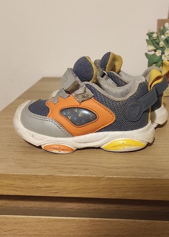 Vicco 22 numara Gri Erkek Çocuk Sneakerları Velcro Kapamalı - Görsel 3