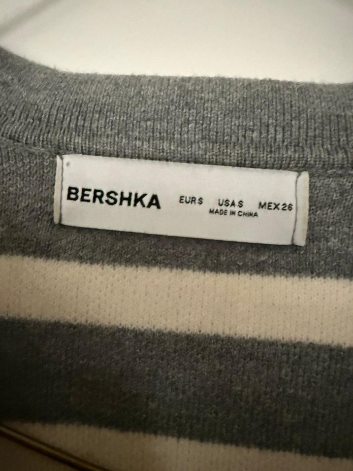 Gri Çizgili V Yaka Kadın Triko - Görsel 3