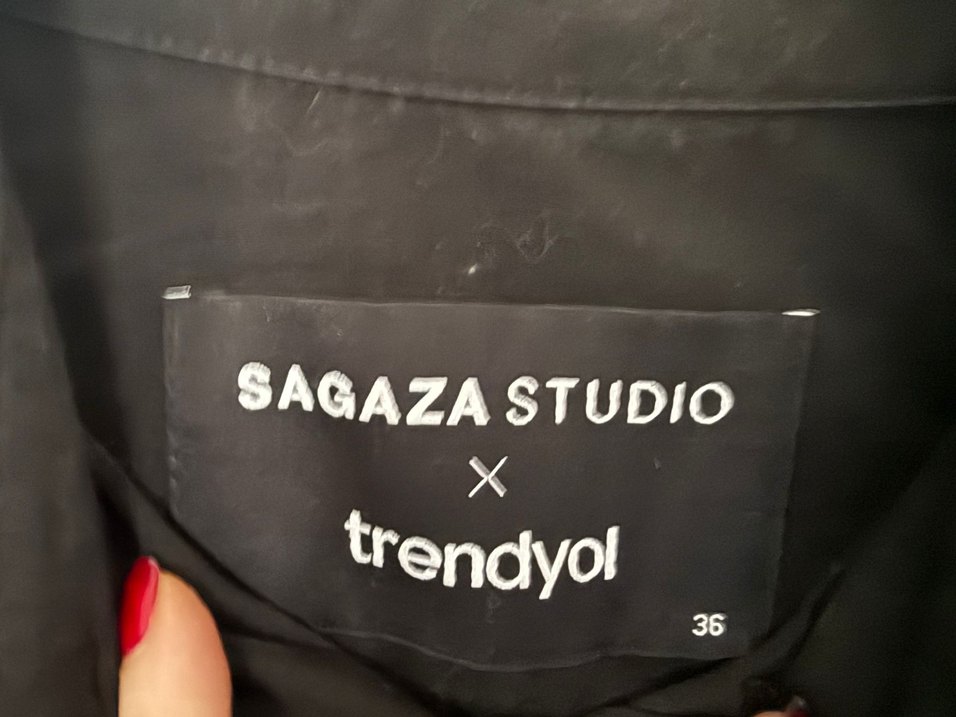 Siyah Kemerli Mini Kadın Gömlek - Görsel 3