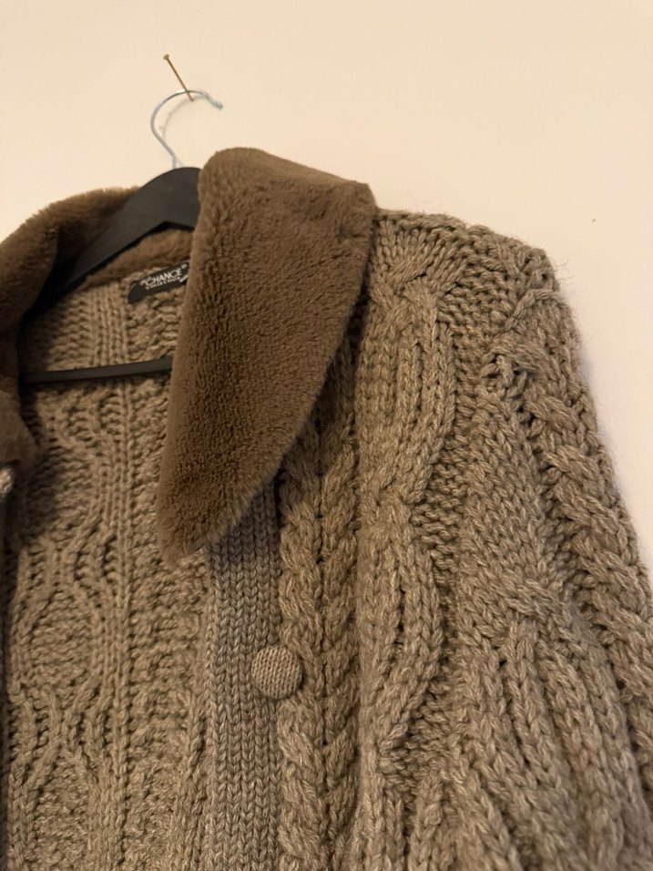 Boynu kürk hırka - Görsel 3