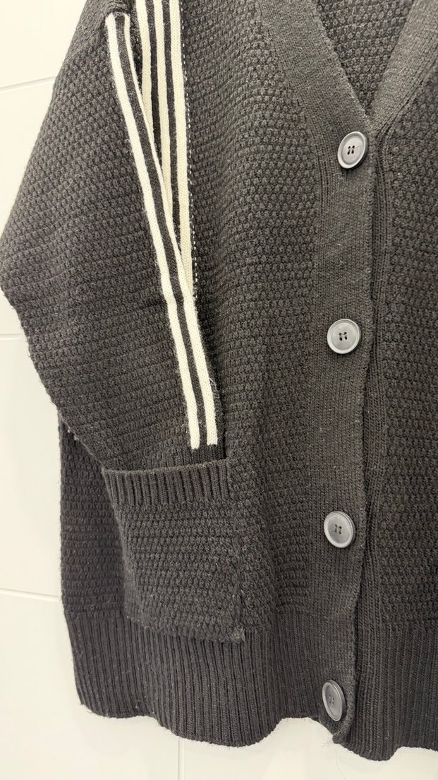 Siyah Çizgili Triko Kadın Hırka - Görsel 2