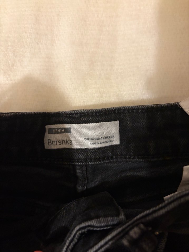 Siyah Mini Denim(Kot) Şort - Görsel 4