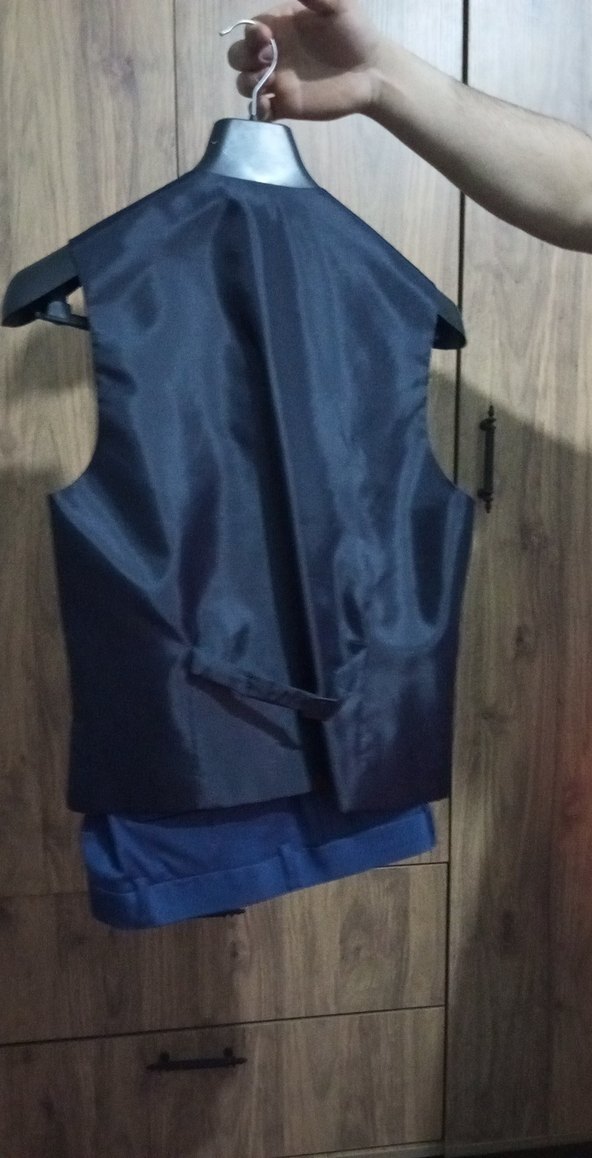 Erkek Koyu Mavi Düğmeli Takım Elbise - Görsel 3