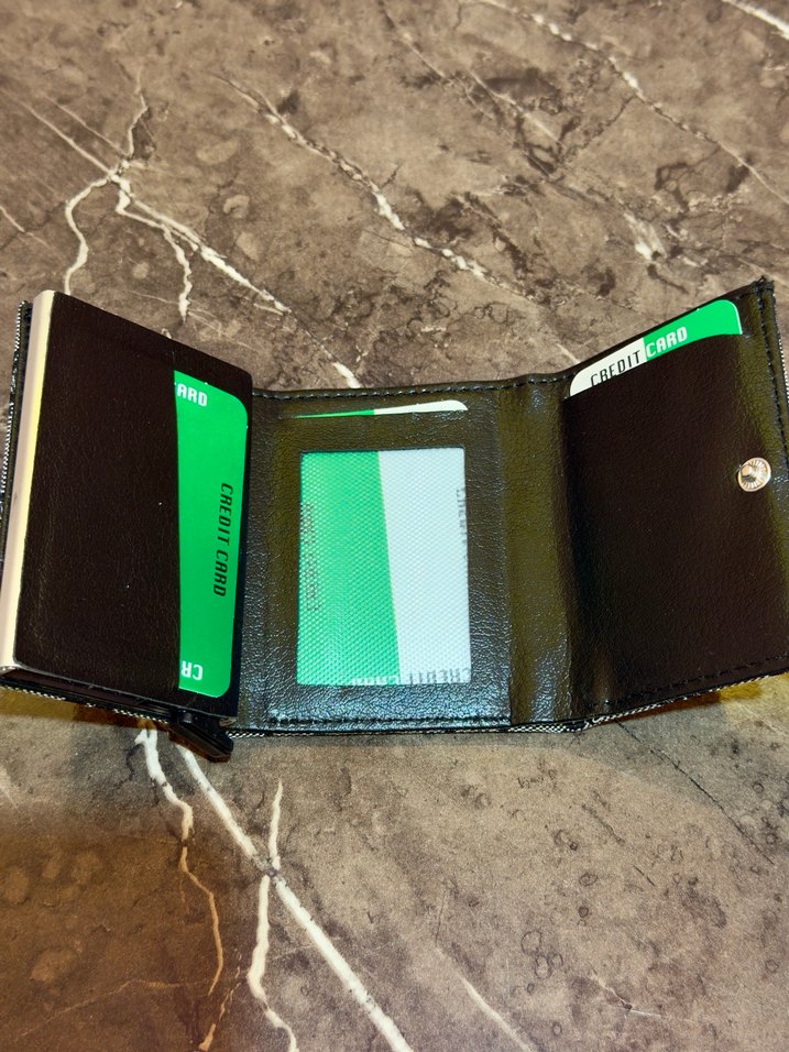 Mekanizmalı Gucci Cüzdan - Görsel 3