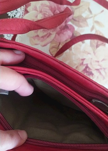 Kırmızı Deri Fermuarlı Kadın Çantası - Görsel 2