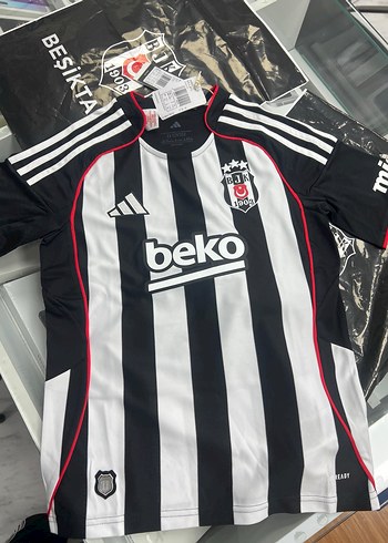 BJK Siyah Beyaz Çizgili Çocuk Forma 2025-26 sezon - Görsel 2