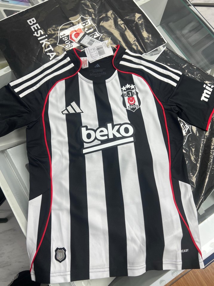 BJK Siyah Beyaz Çizgili Çocuk Forma 2025-26 sezon - Görsel 2