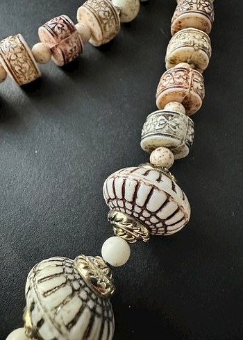 Bej Desenli Uzun Boncuklu Kadın Kolye/ Etnik Desenli - Görsel 4