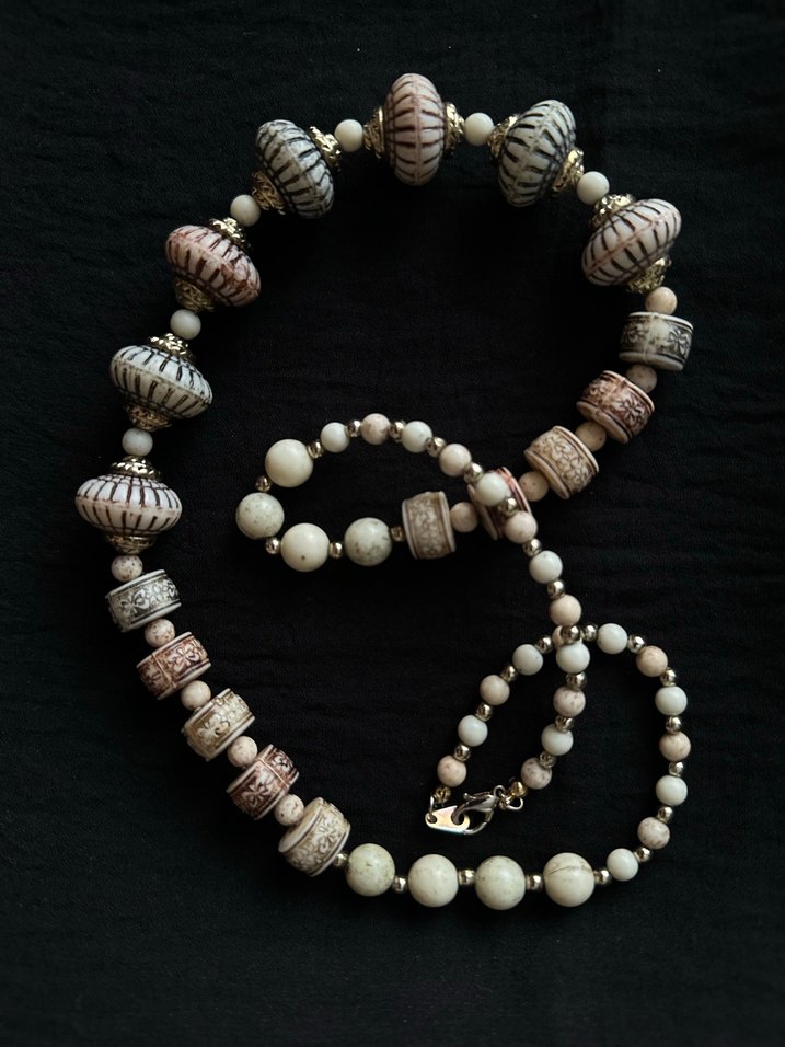 Bej Desenli Uzun Boncuklu Kadın Kolye/ Etnik Desenli - Görsel 2