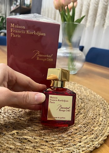 Maison Francis Kurkdjian Baccarat Rouge 540 Kadın Parfümü - Görsel 2