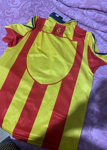 Marshall Baskılı Sarı-Kırmızı Erkek Forma - Görsel 4