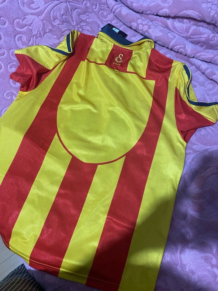 Marshall Baskılı Sarı-Kırmızı Erkek Forma - Görsel 4