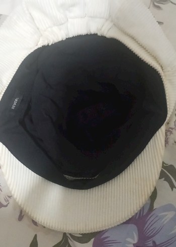 Düğmeli Beyaz Kadın Şapka - Görsel 3