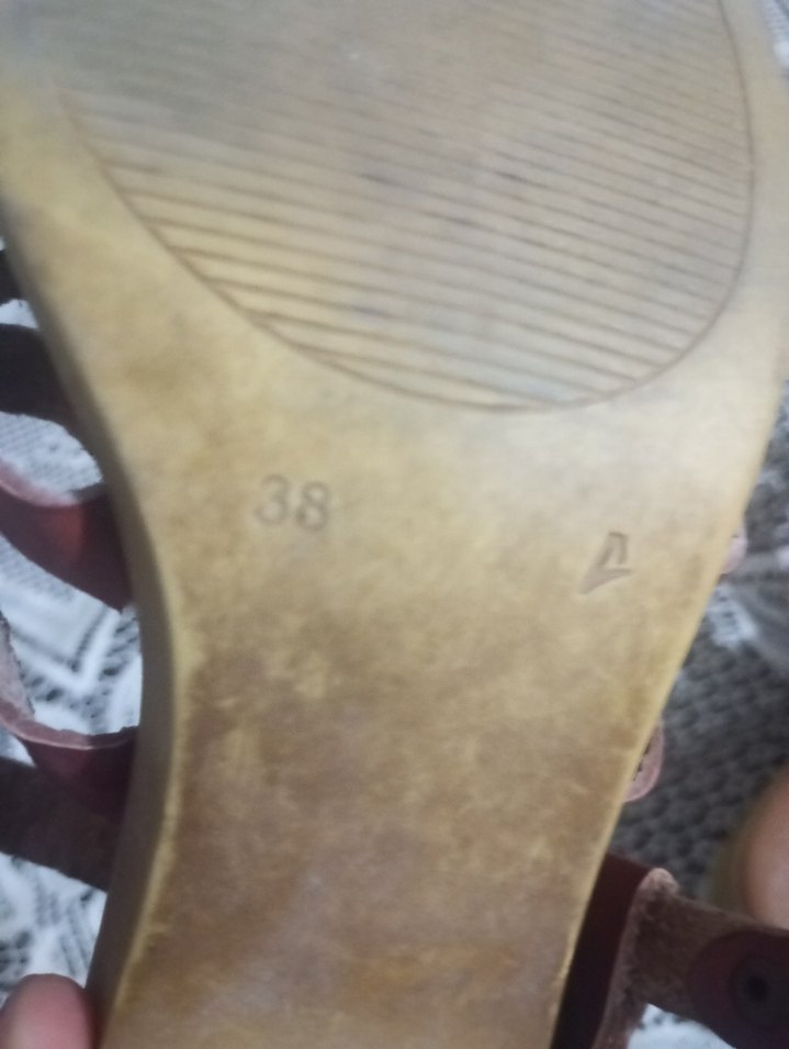 Bej Yılan Desenli Dolgu Topuklu Kadın Sandalet - Görsel 4