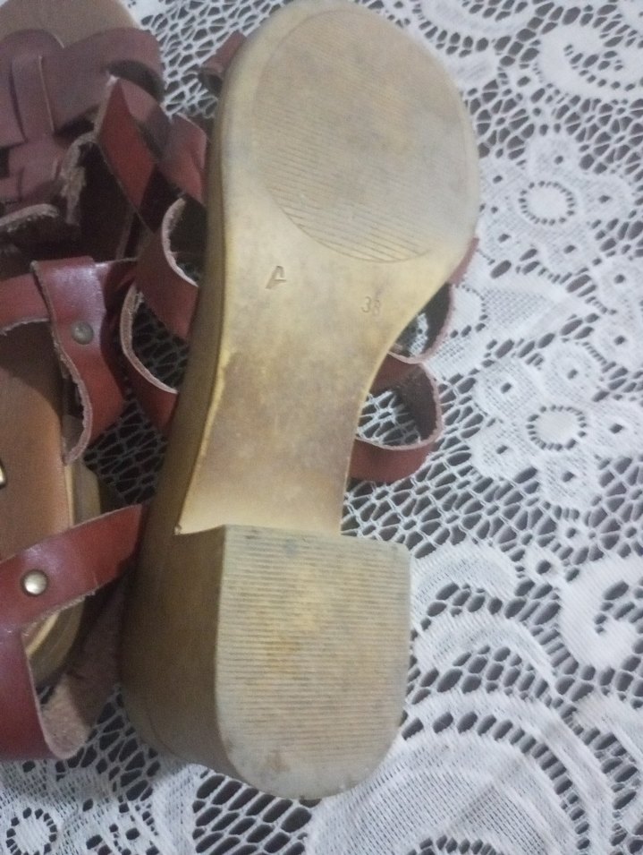 Bej Yılan Desenli Dolgu Topuklu Kadın Sandalet - Görsel 5