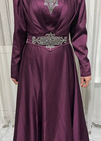 Mor Uzun Kollu Nakışlı Kadın Abiye Elbise - Görsel 3