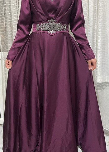 Mor Uzun Kollu Nakışlı Kadın Abiye Elbise - Görsel 2