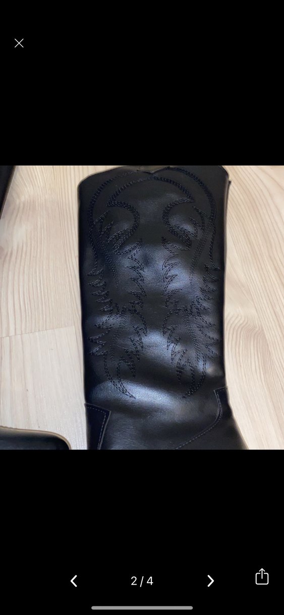 Siyah Nakışlı Kadın Diz Boyu Deri Bot - Görsel 2