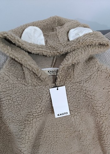 Bej Kapüşonlu Kadın Kısa Peluş Kazak - Görsel 2