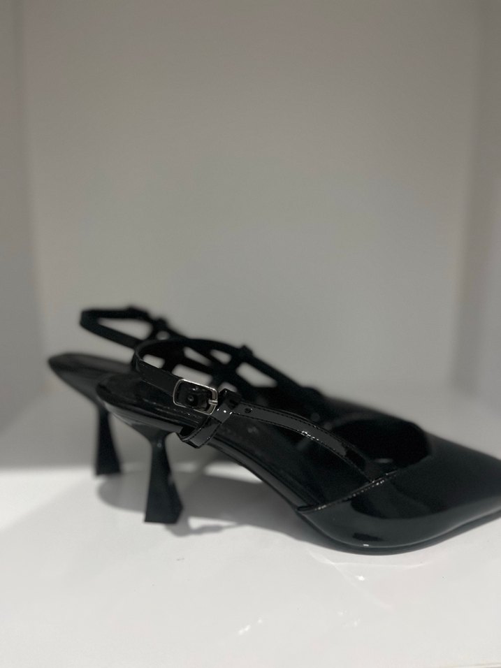 Siyah Rugan Tokalı Stiletto Topuklu Kadın Ayakkabı - Görsel 2