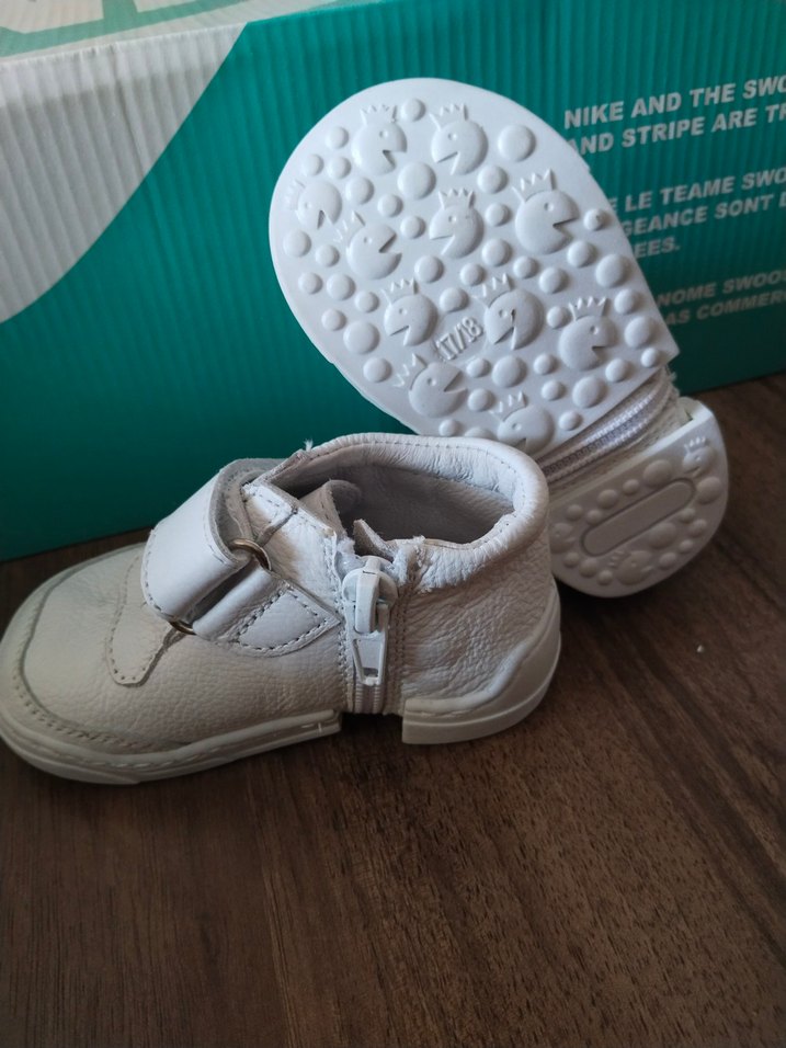 Beyaz Erkek Bebek İlk Adım Ayakkabısı - Görsel 3