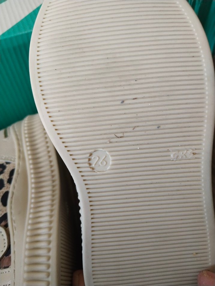 Kızlar için Beyaz Zebra Desenli Cırt Cırtlı Spor Ayakkabı - Görsel 3