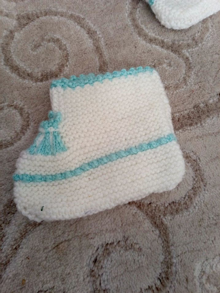 Beyaz Pastel Bebek Önlüğü - Görsel 2