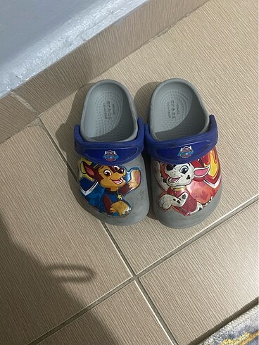 Crocs c8
