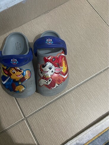 22 Beden gri Renk Crocs c8