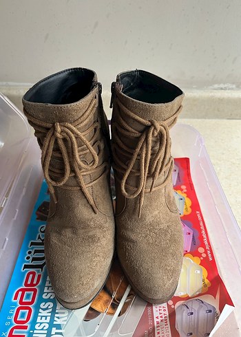 Elle Bej Süet Platform Topuklu Kadın Bot - Görsel 3