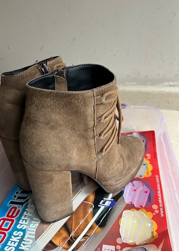 Elle Bej Süet Platform Topuklu Kadın Bot - Görsel 4